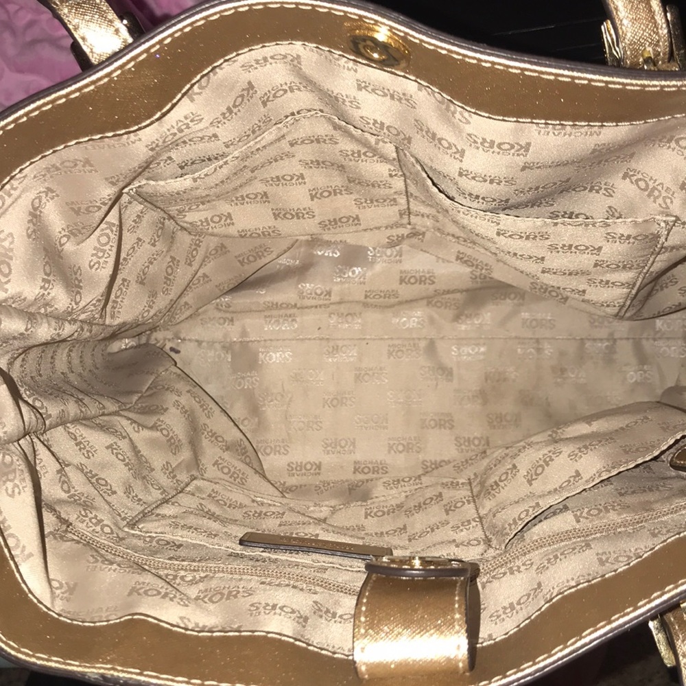 Michael Kors purse - Picture 3 of 3